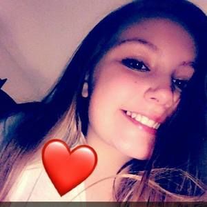 Meet your Posher, Kenzie